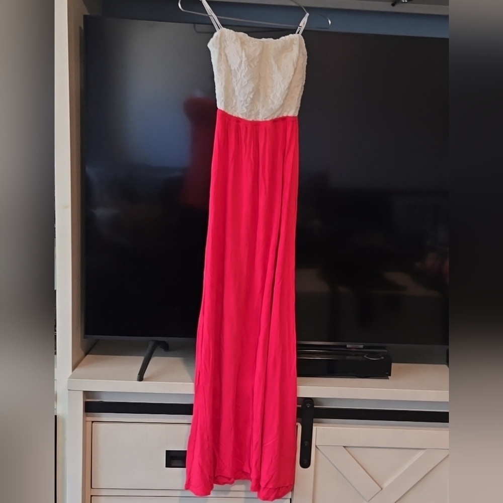Papaya Sz S strapless dress. Super Cute!